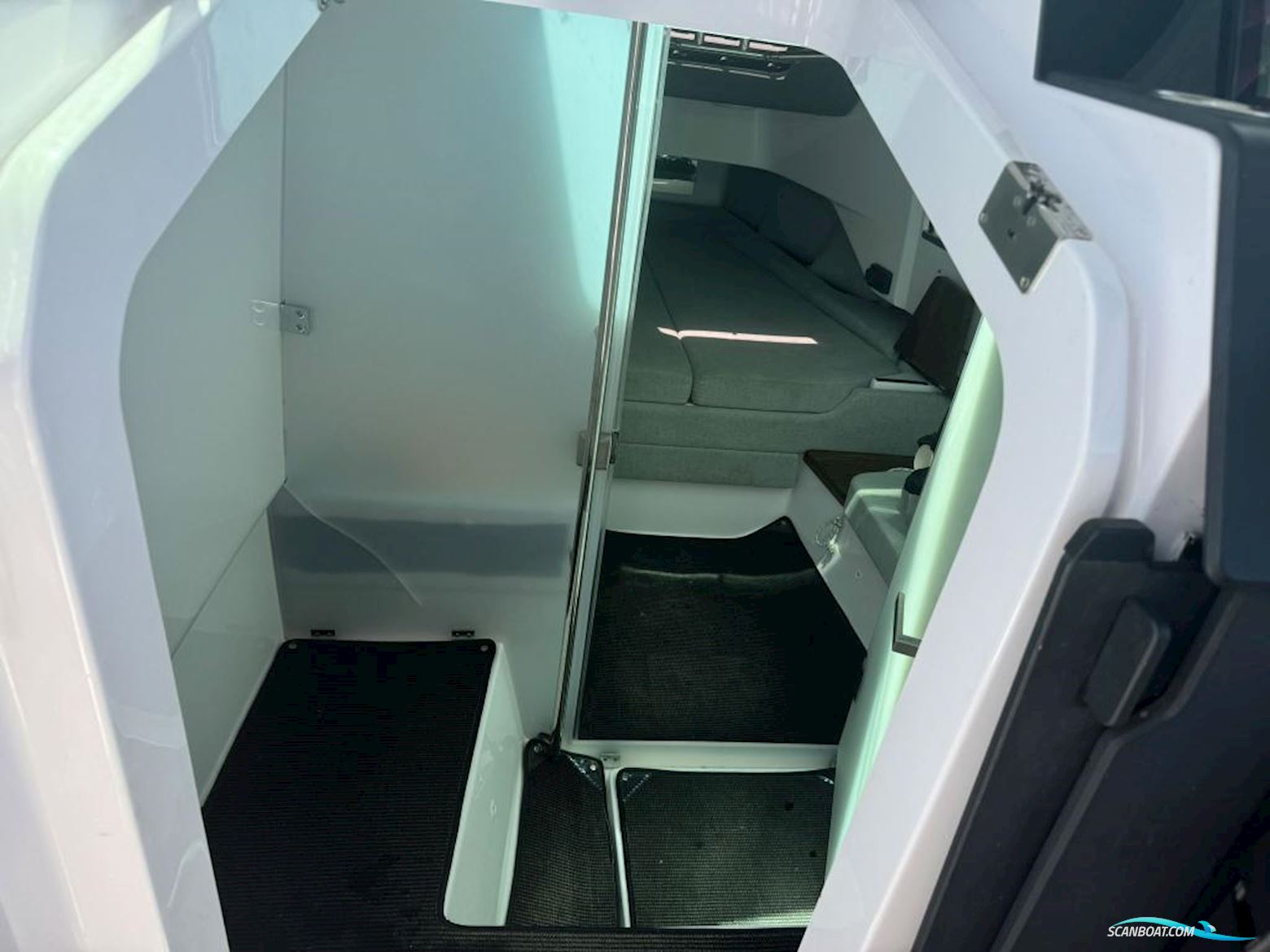 AXOPAR 37 Sun Top - Multistorage