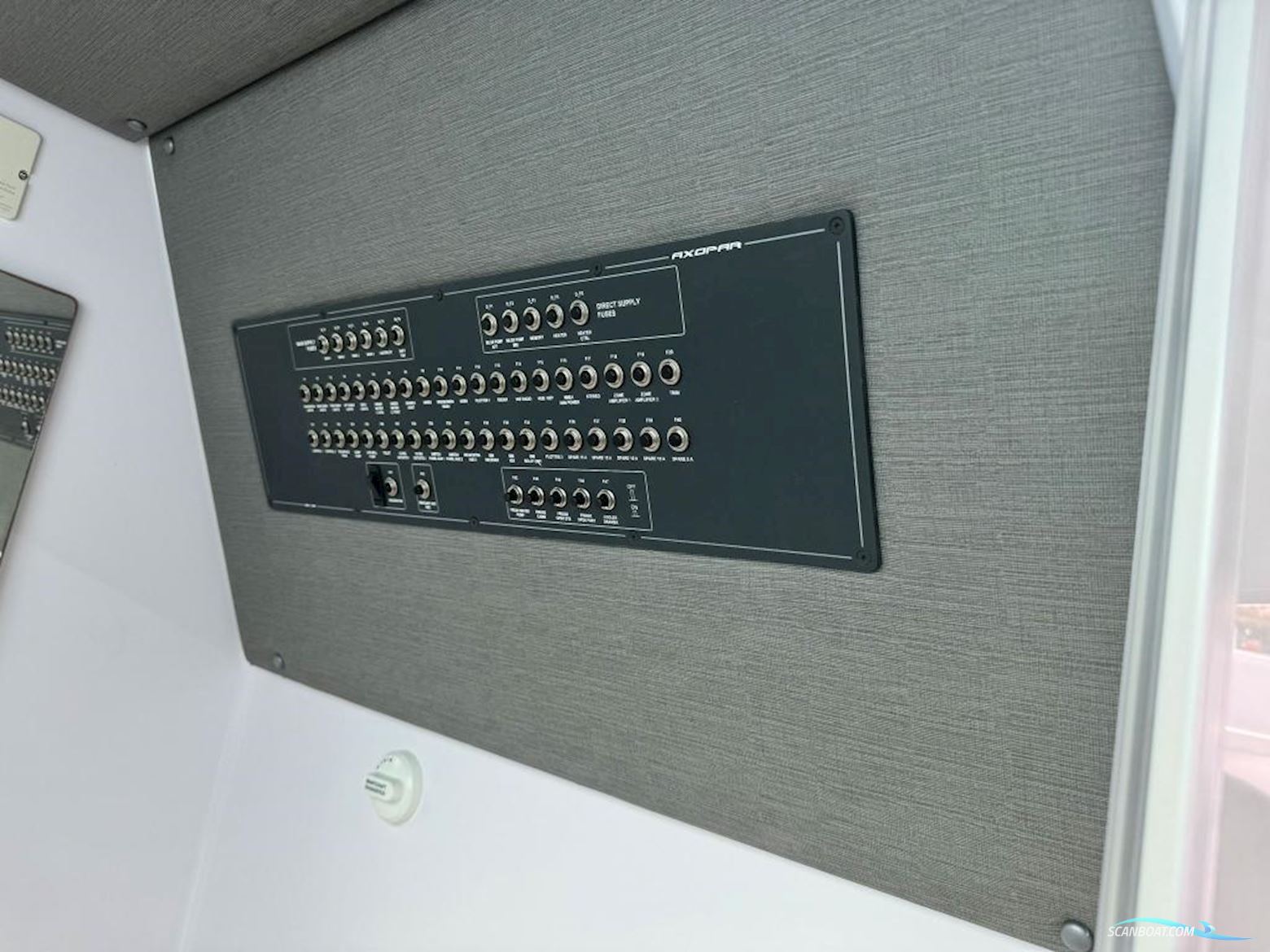 AXOPAR 37 Sun Top - Multistorage