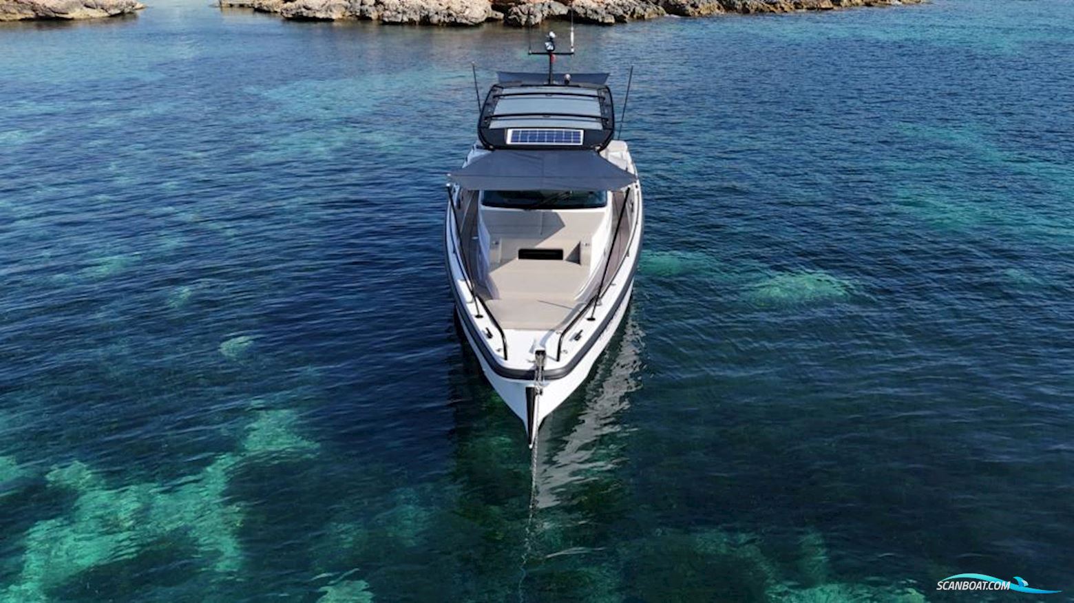 Axopar 37 Sun-Top - Reserviert