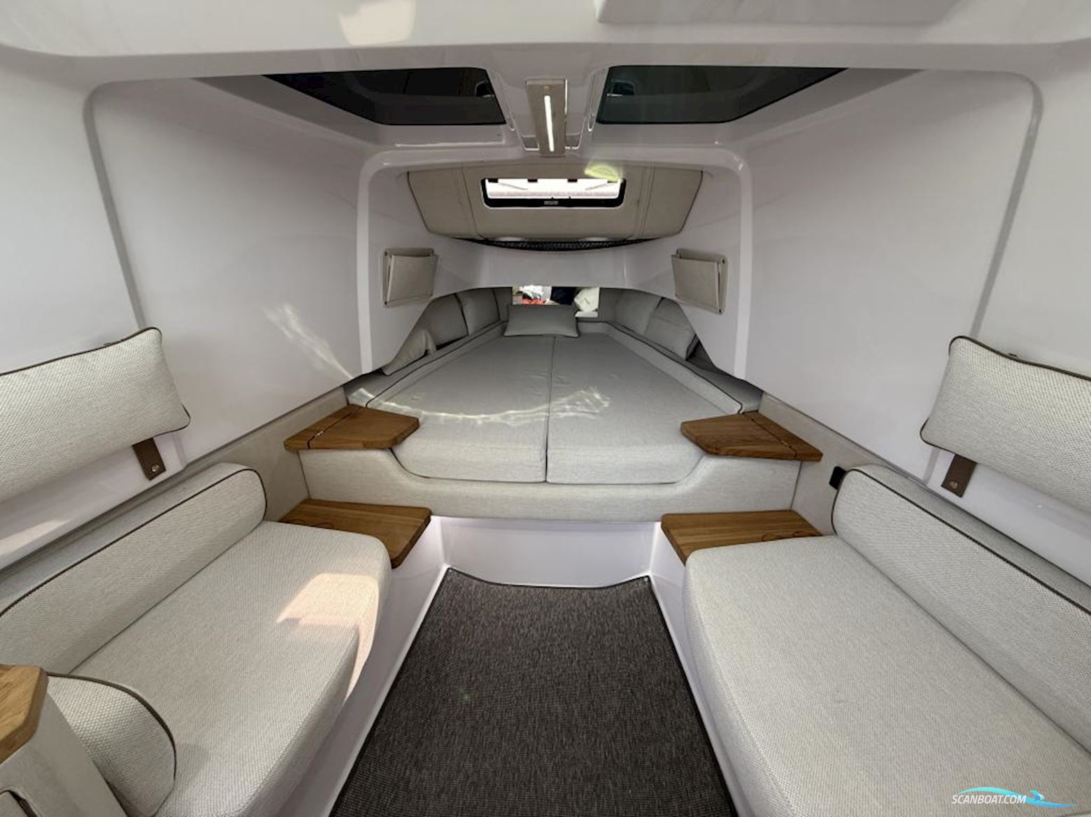 AXOPAR 37 Sun-Top - reserviert