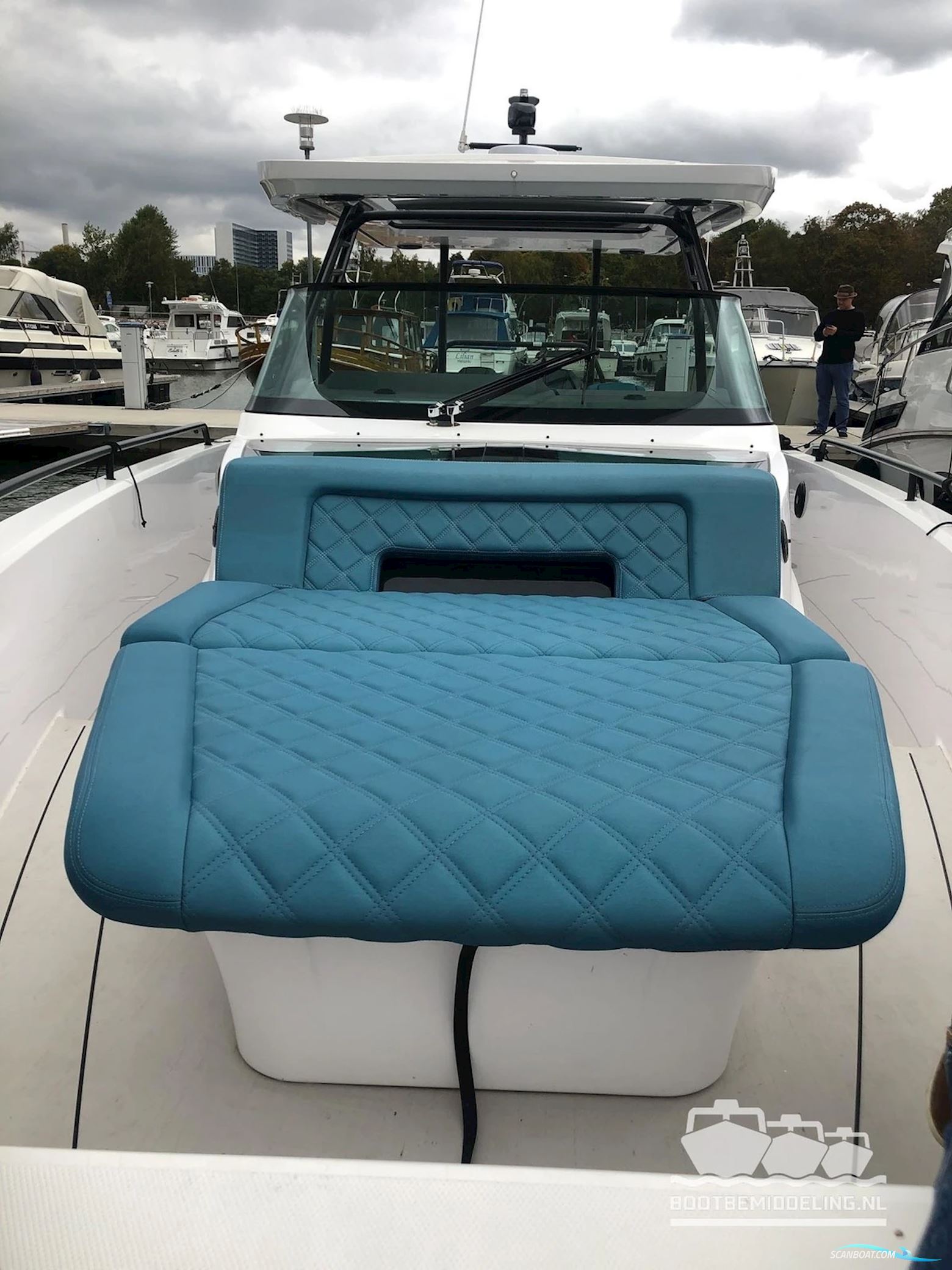 AXOPAR 37 SUN TOP, BRABUS LINE