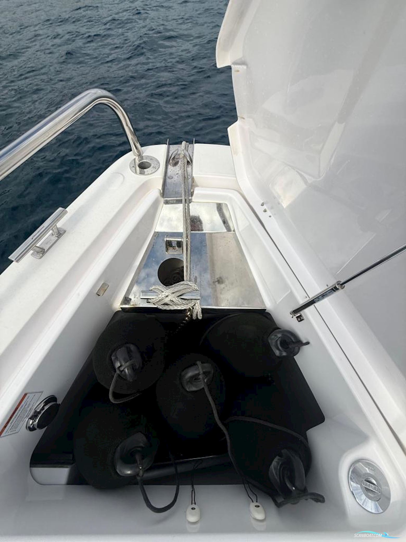 AXOPAR 37 Sun Top