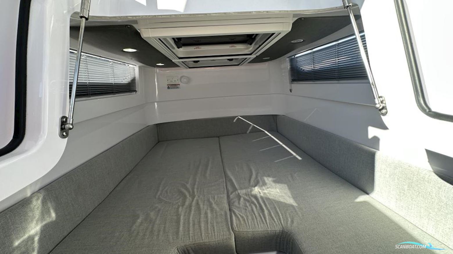 Axopar 37 Sun-Top