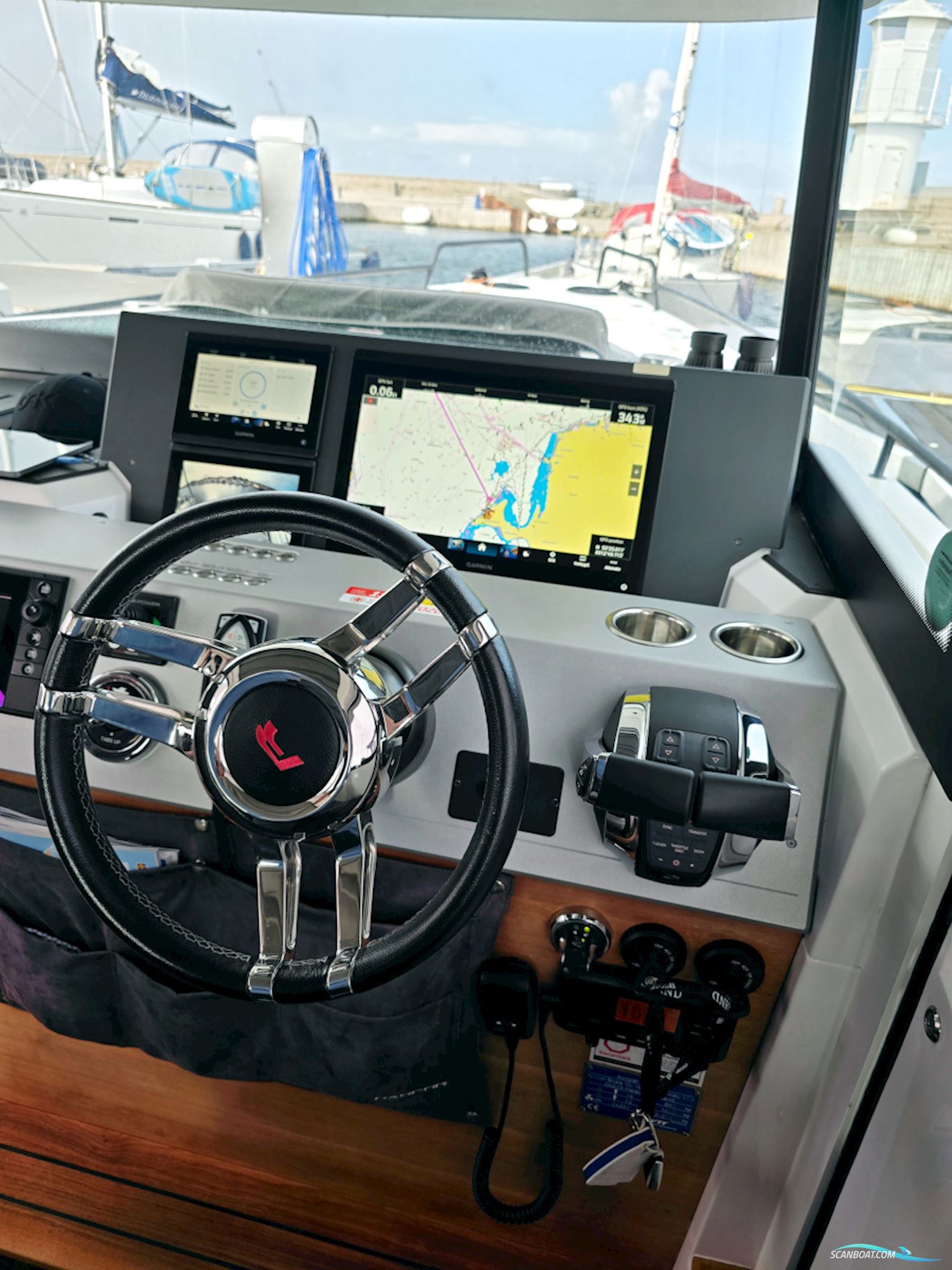 Axopar 37 XC Aft Cabin 2x300hk Mercury Verado XL