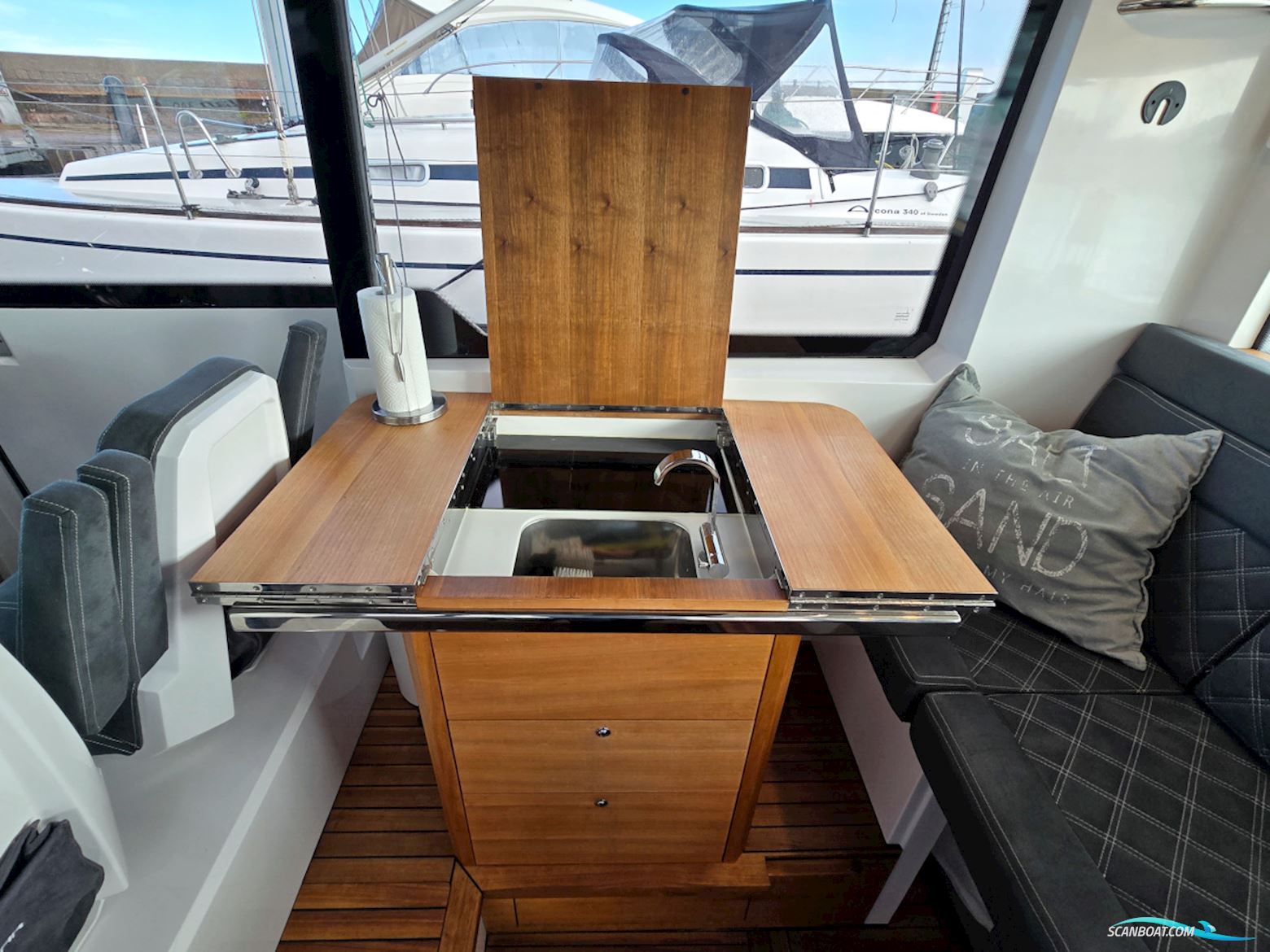 Axopar 37 XC Aft Cabin 2x300hk Mercury Verado XL