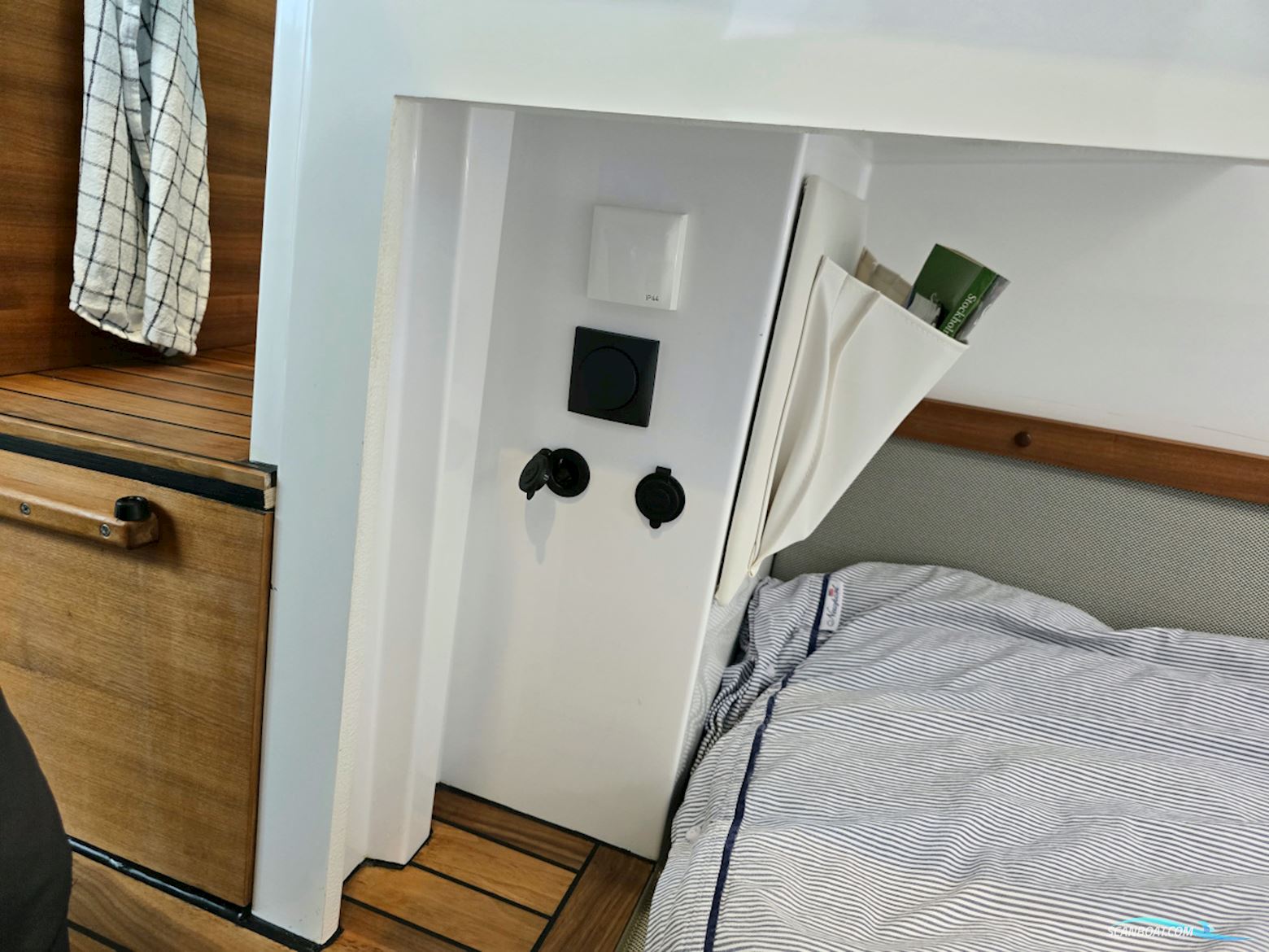 Axopar 37 XC Aft Cabin 2x300hk Mercury Verado XL
