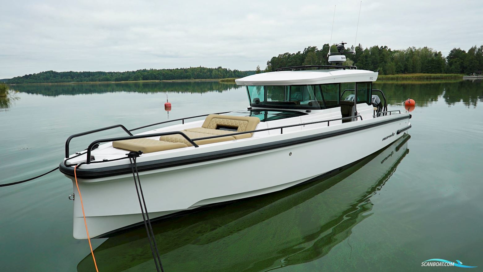 Axopar 37 XC Brabus Line Motorboot 2021, mit Mercury 300 V8 motor, Finland