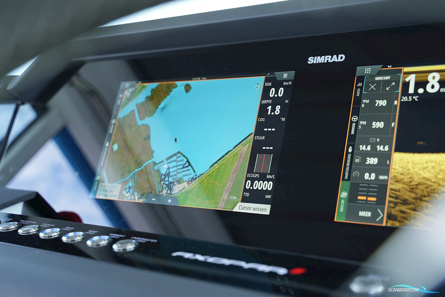 AXOPAR 37 XC Cross Cabin