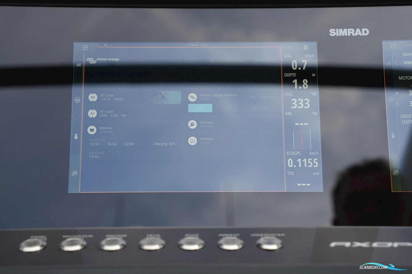 AXOPAR 37 XC Cross Cabin