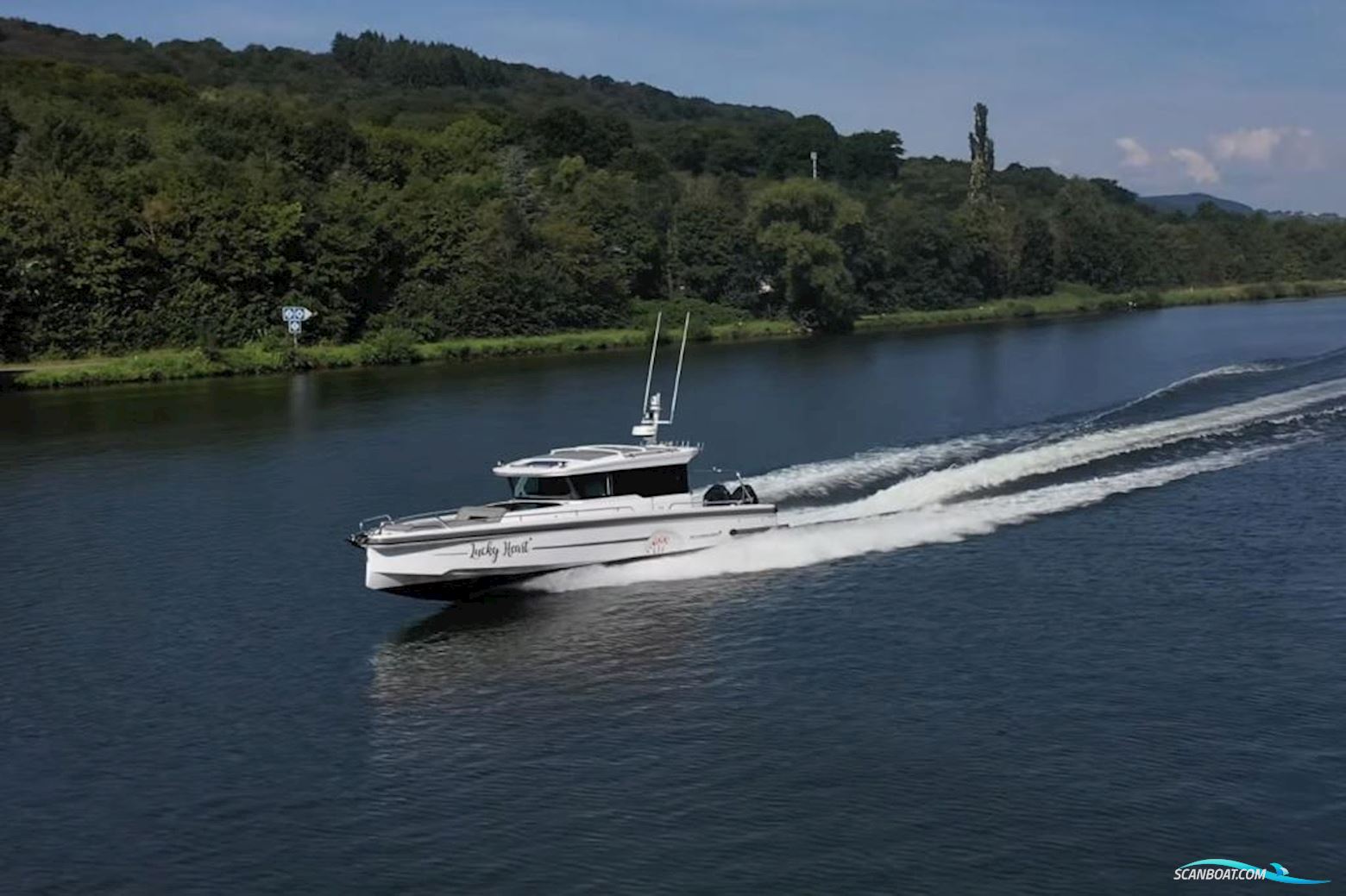 Axopar 37 XC Cross Cabin Motorboot 2021, mit Mercury motor, Deutschland