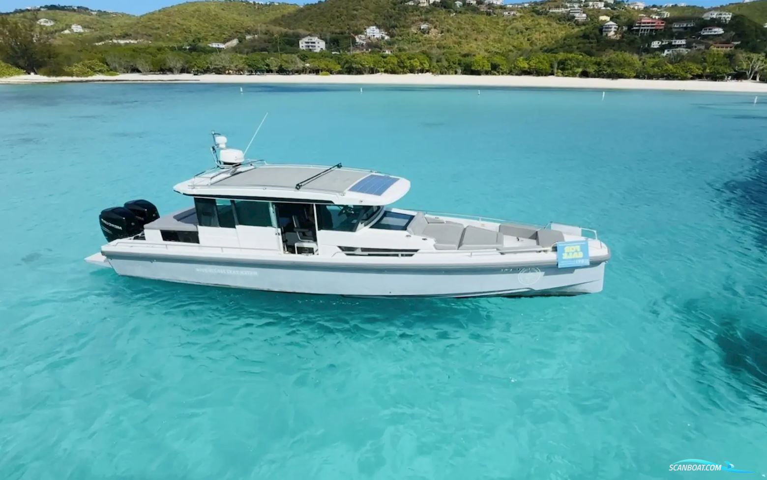 Axopar 37 XC Cross Cabin Motorboot 2019, mit Mercury motor, Virgin Islands