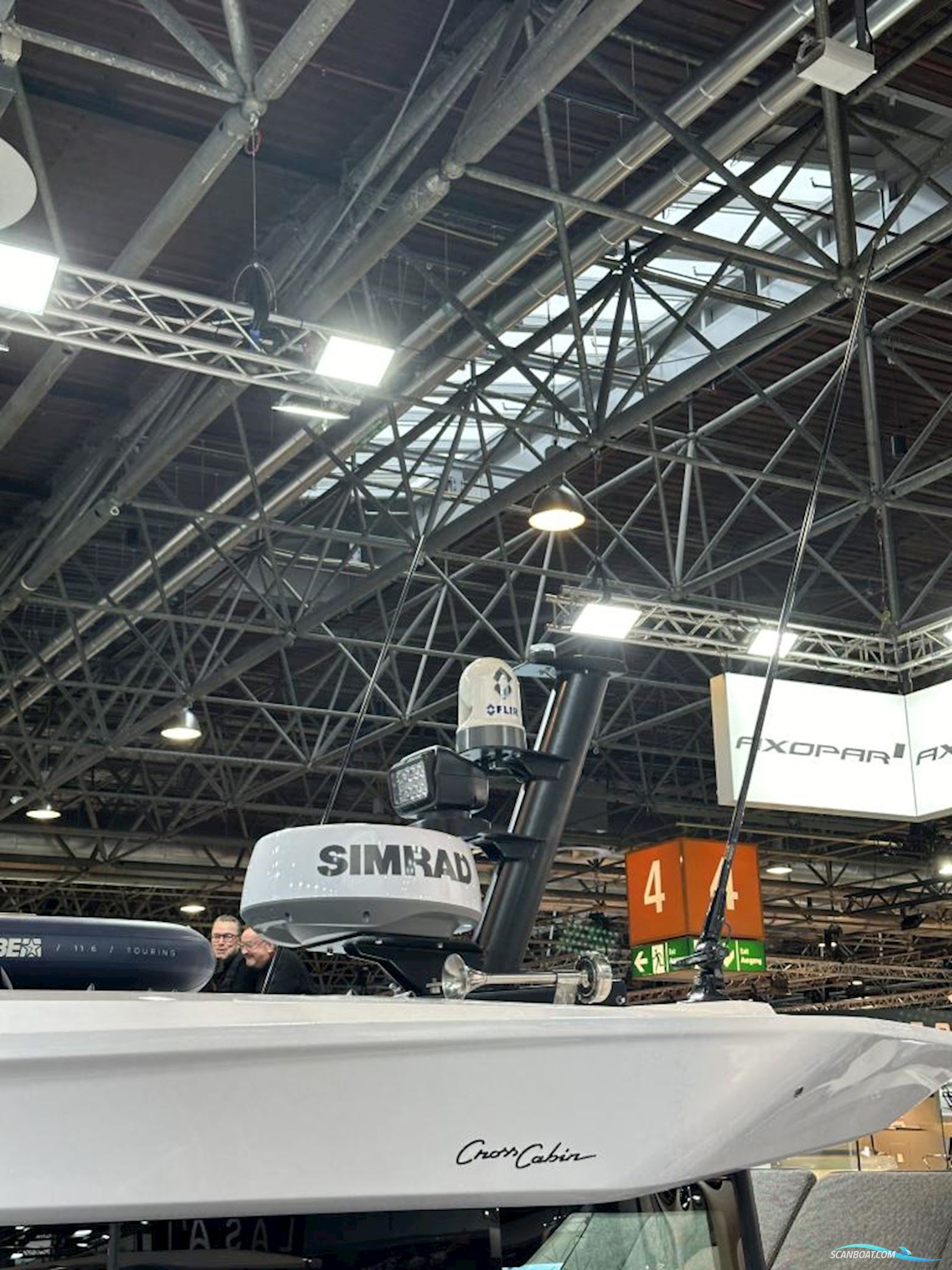 Axopar 38 Cross Cabin