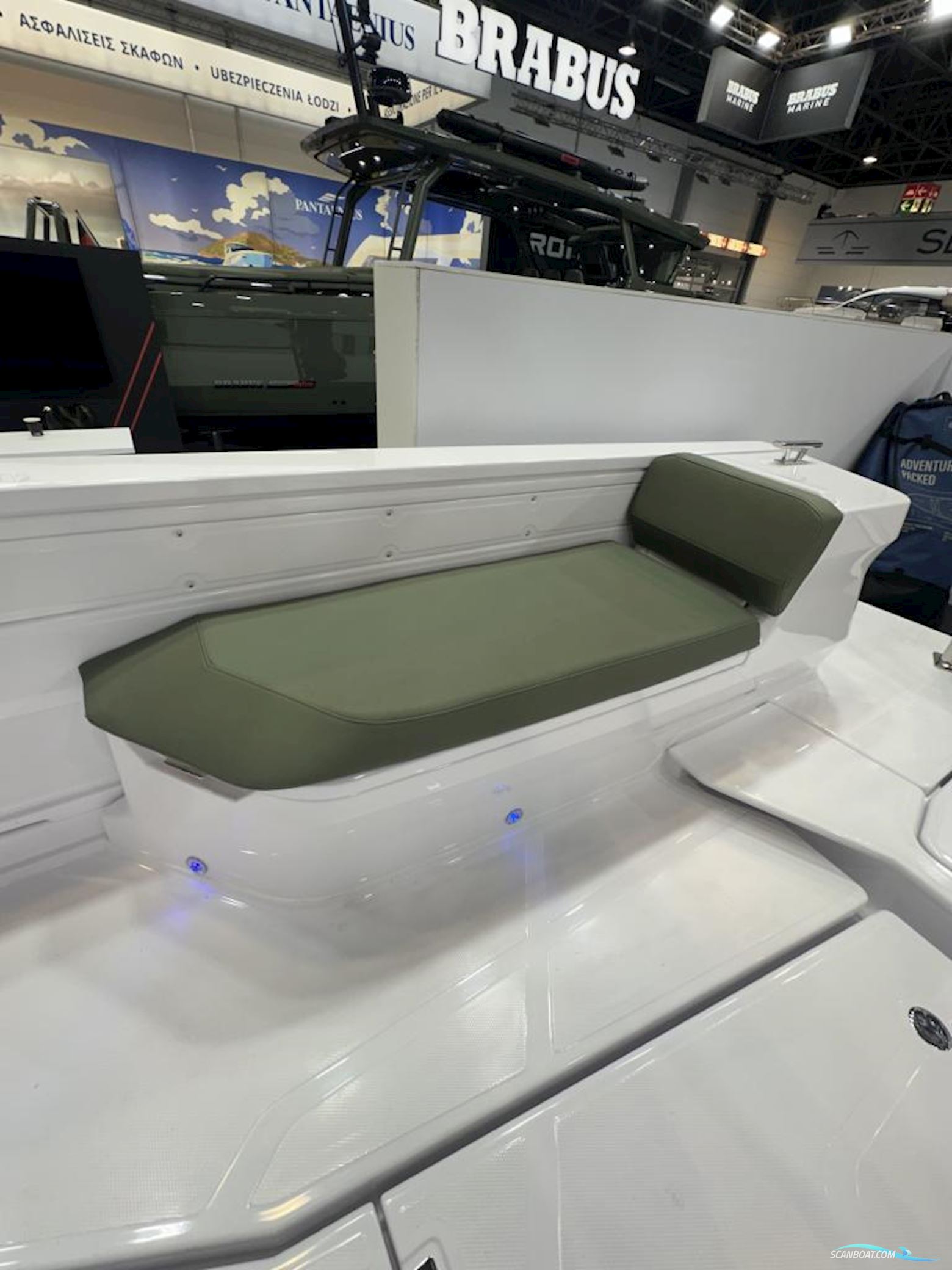 Axopar 38 Cross Cabin