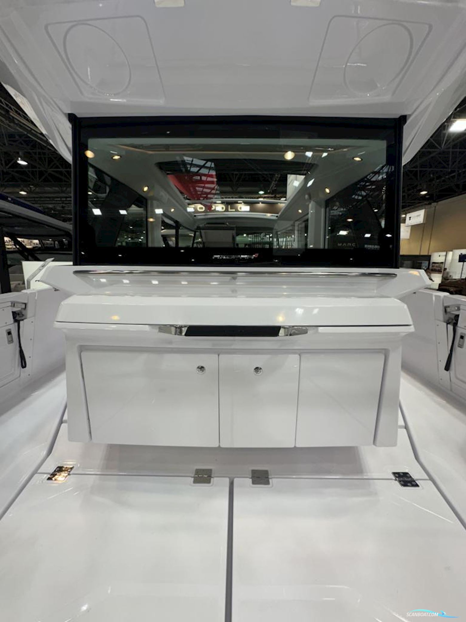 Axopar 38 Cross Cabin