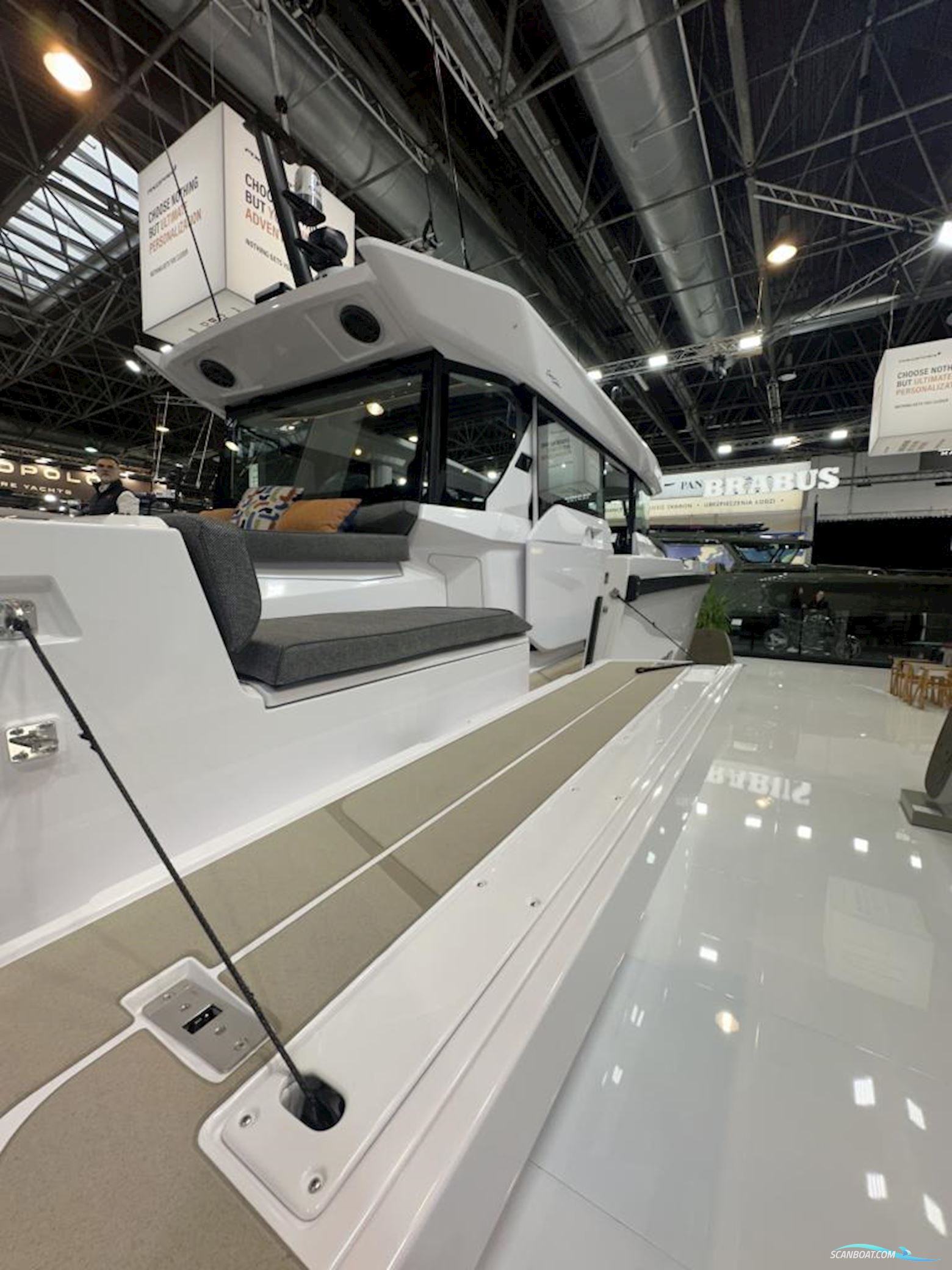 Axopar 38 XC Cross Cabin