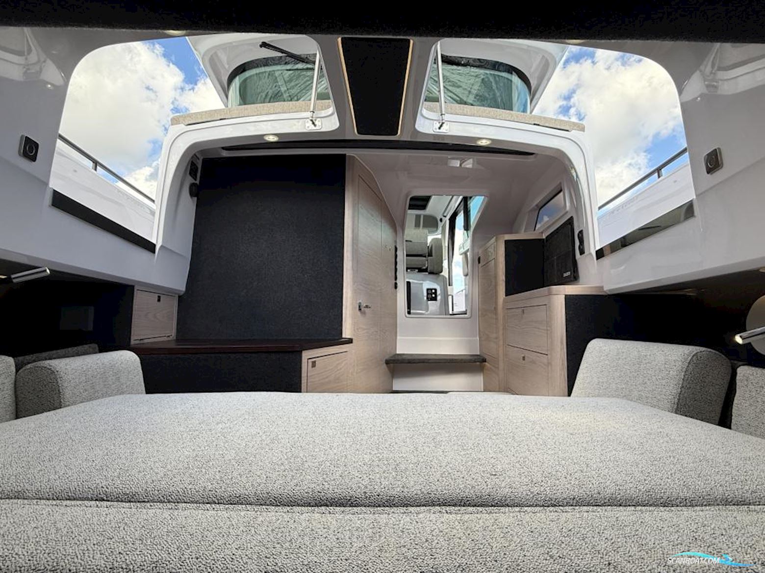 AXOPAR 45 Cross Cabin - Aft Cabin