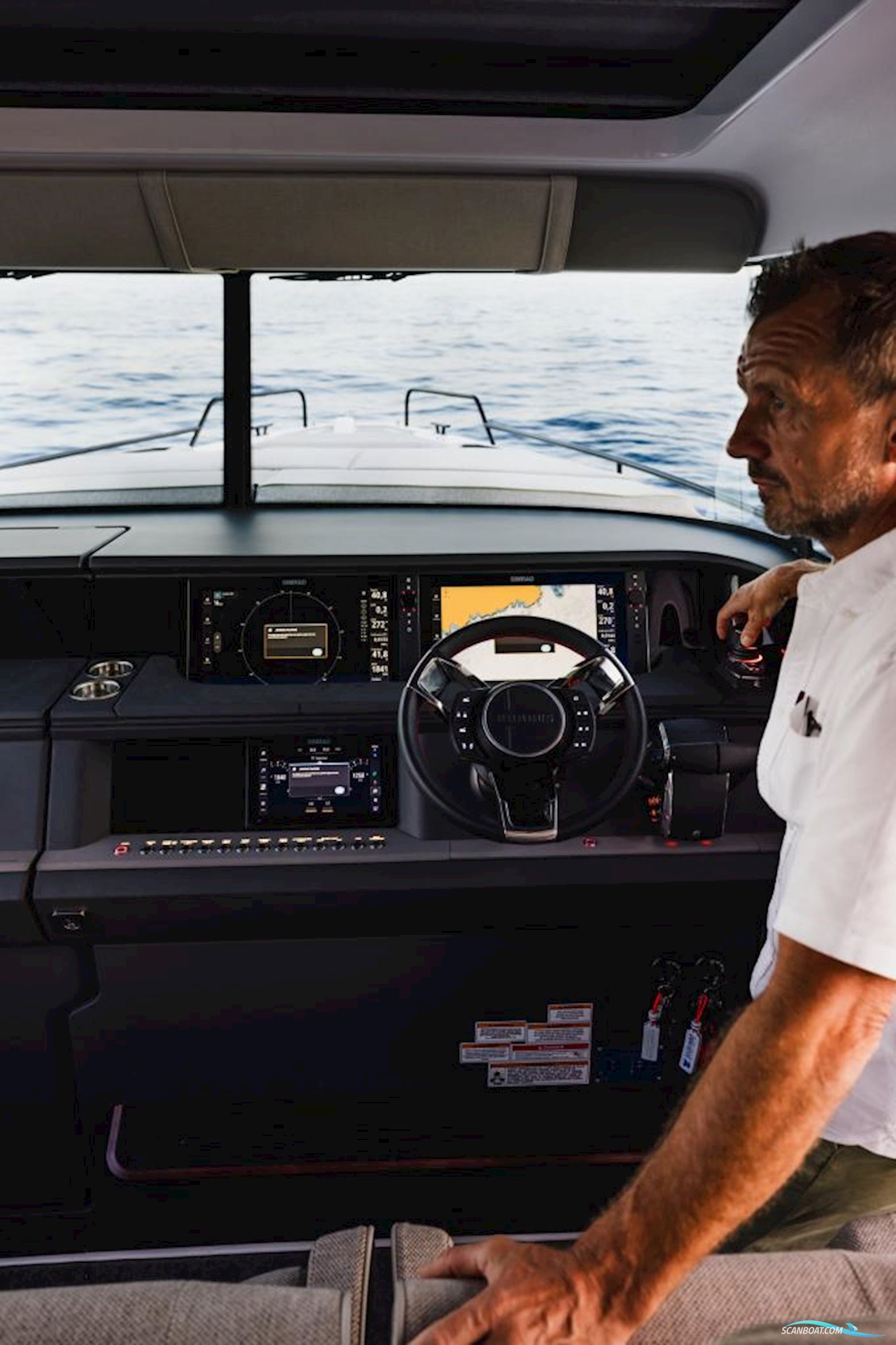 Axopar 45 Cross Cabin - Reserviert