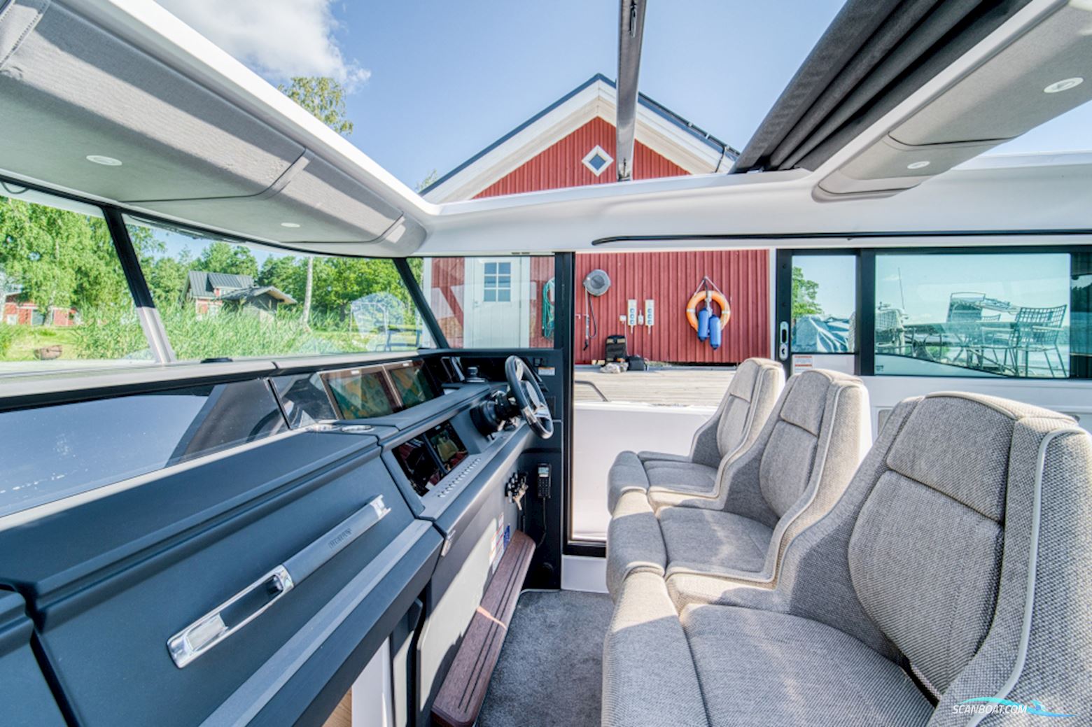 Axopar 45 Cross Cabin Brabus