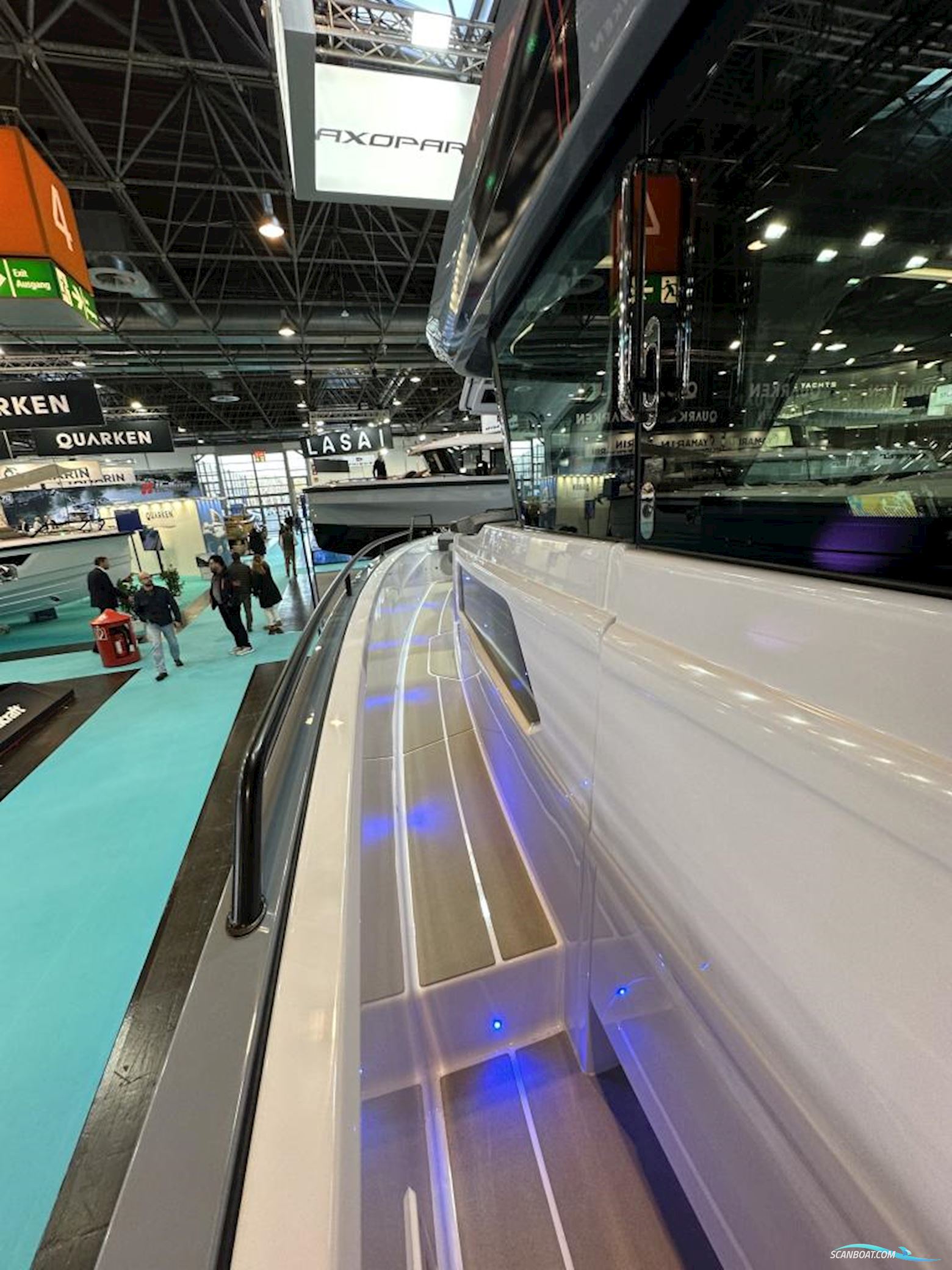 Axopar 45 Cross Cabin