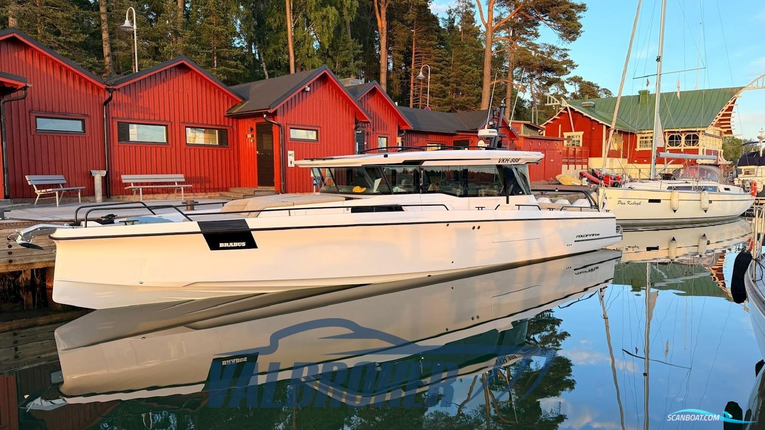 Axopar 45 Cross Cabin Motorboot 2025, mit Mercury Verado  V10 motor, Estonia
