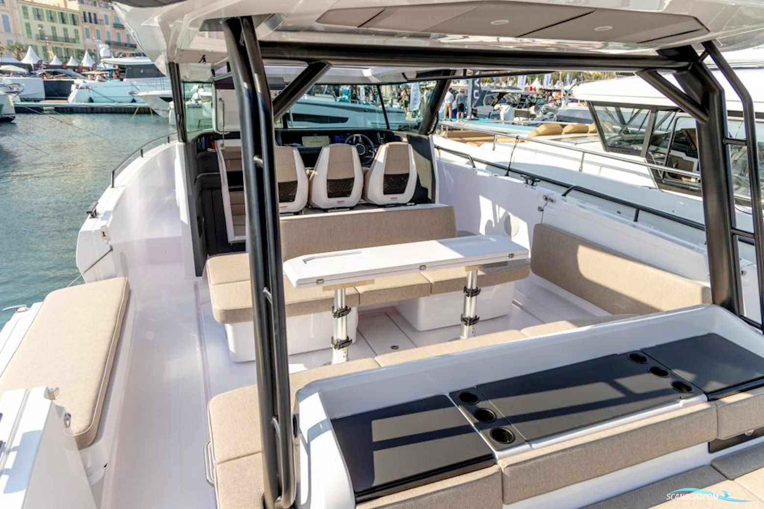 Axopar 45 Cross Top - Reserviert