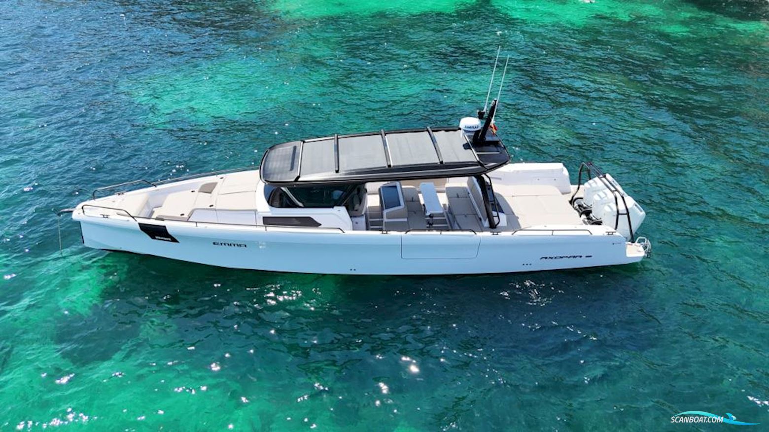 Axopar 45 Cross Top - Reserviert