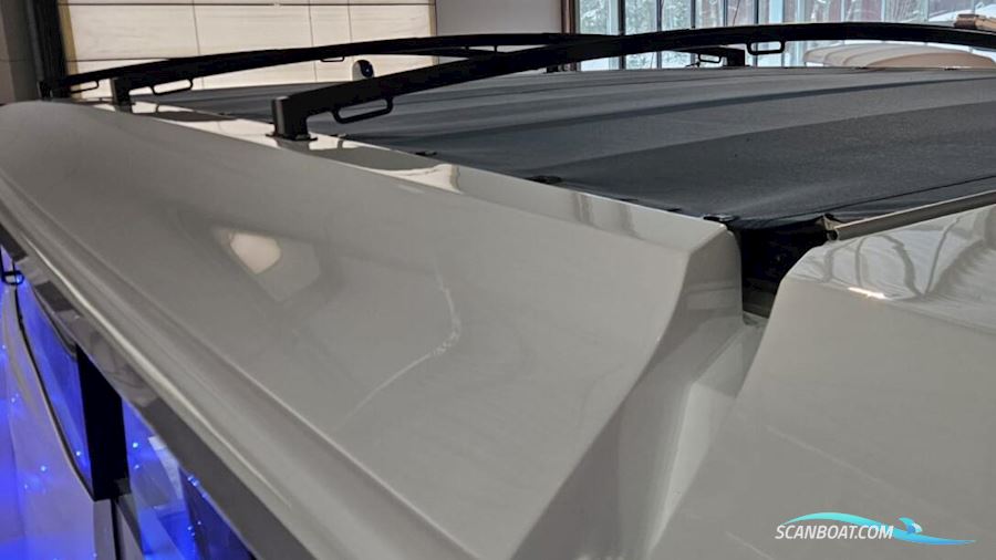 Axopar 45 XC Cross Cabin