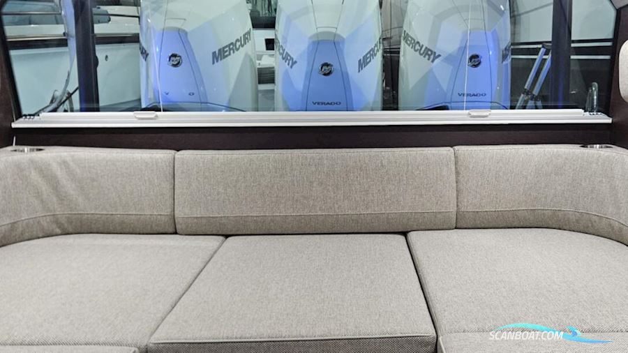 Axopar 45 XC Cross Cabin