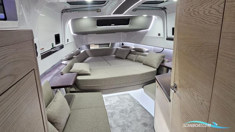 Axopar 45 XC Cross Cabin