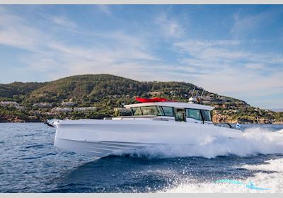 Axopar 45 XC Cross Cabin Motorboot 2026, mit Mercury motor, Finland