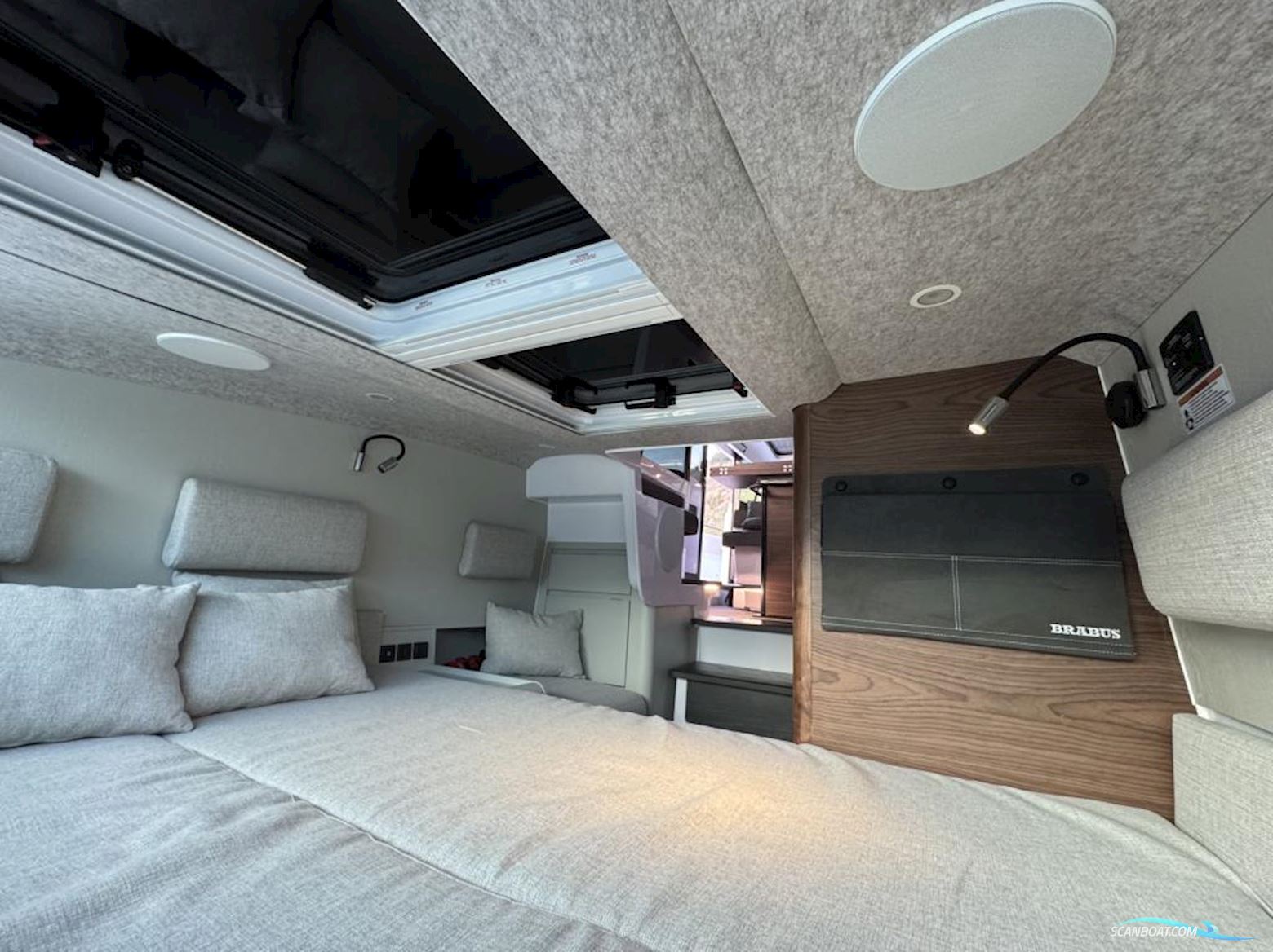Axopar 45 XC Cross Cabin