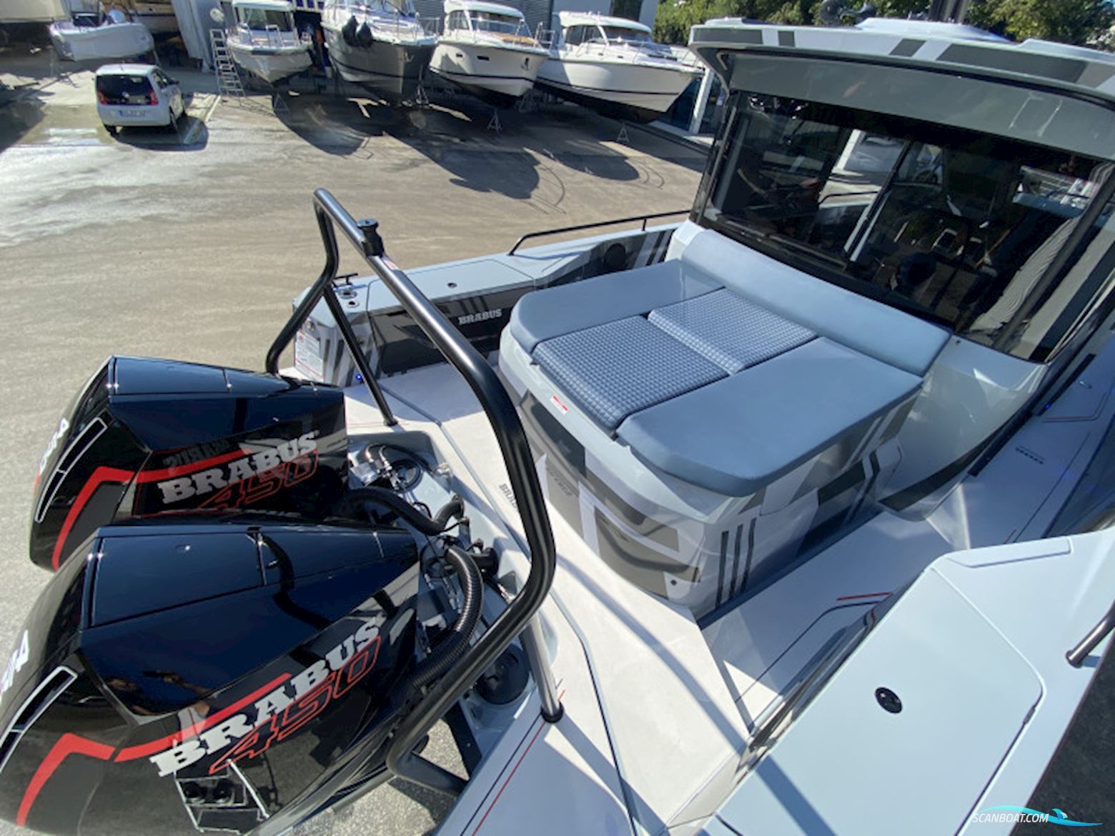 Axopar Brabus Shadow 900 Cross Cabin