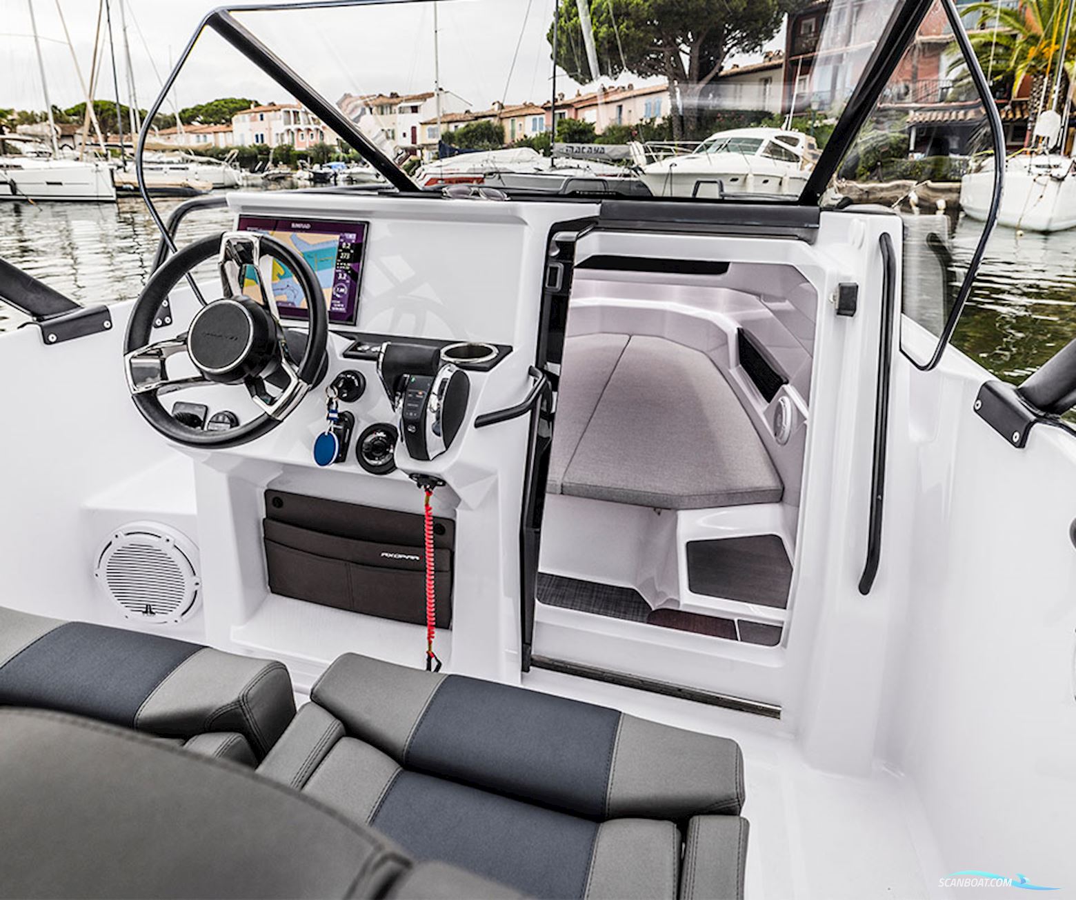 Axopar Yachts 25 Cross Top