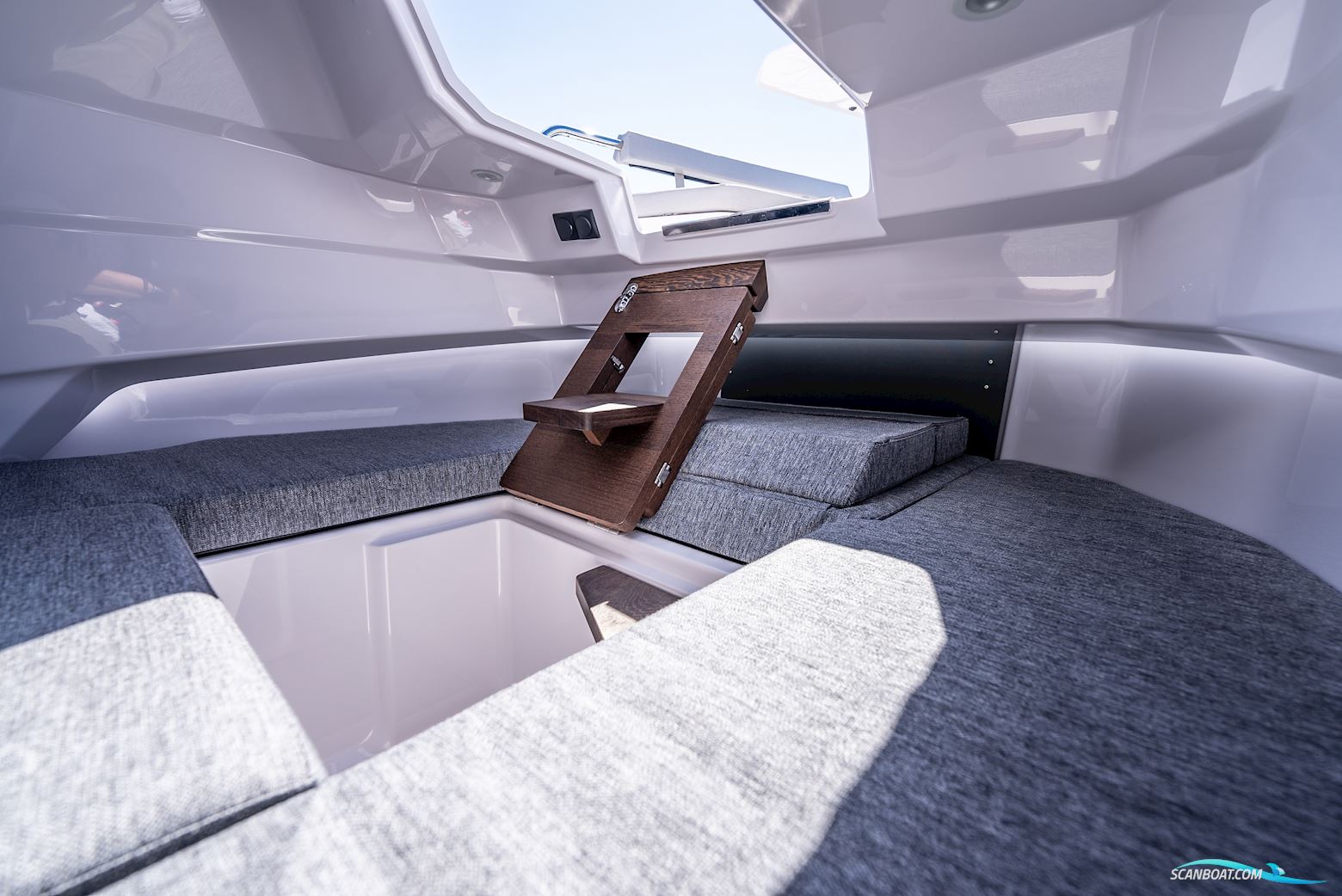 Axopar Yachts 29 Sun Top Mediterrana Edition
