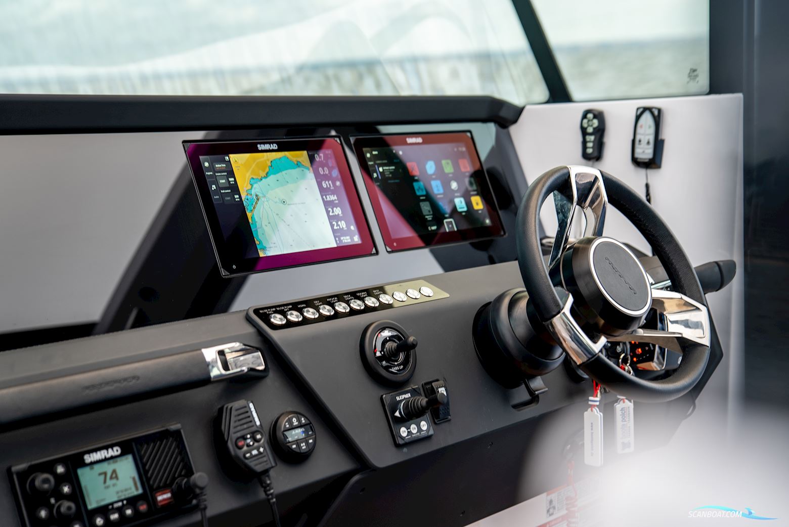 Axopar Yachts 29 XC Cross Cabin