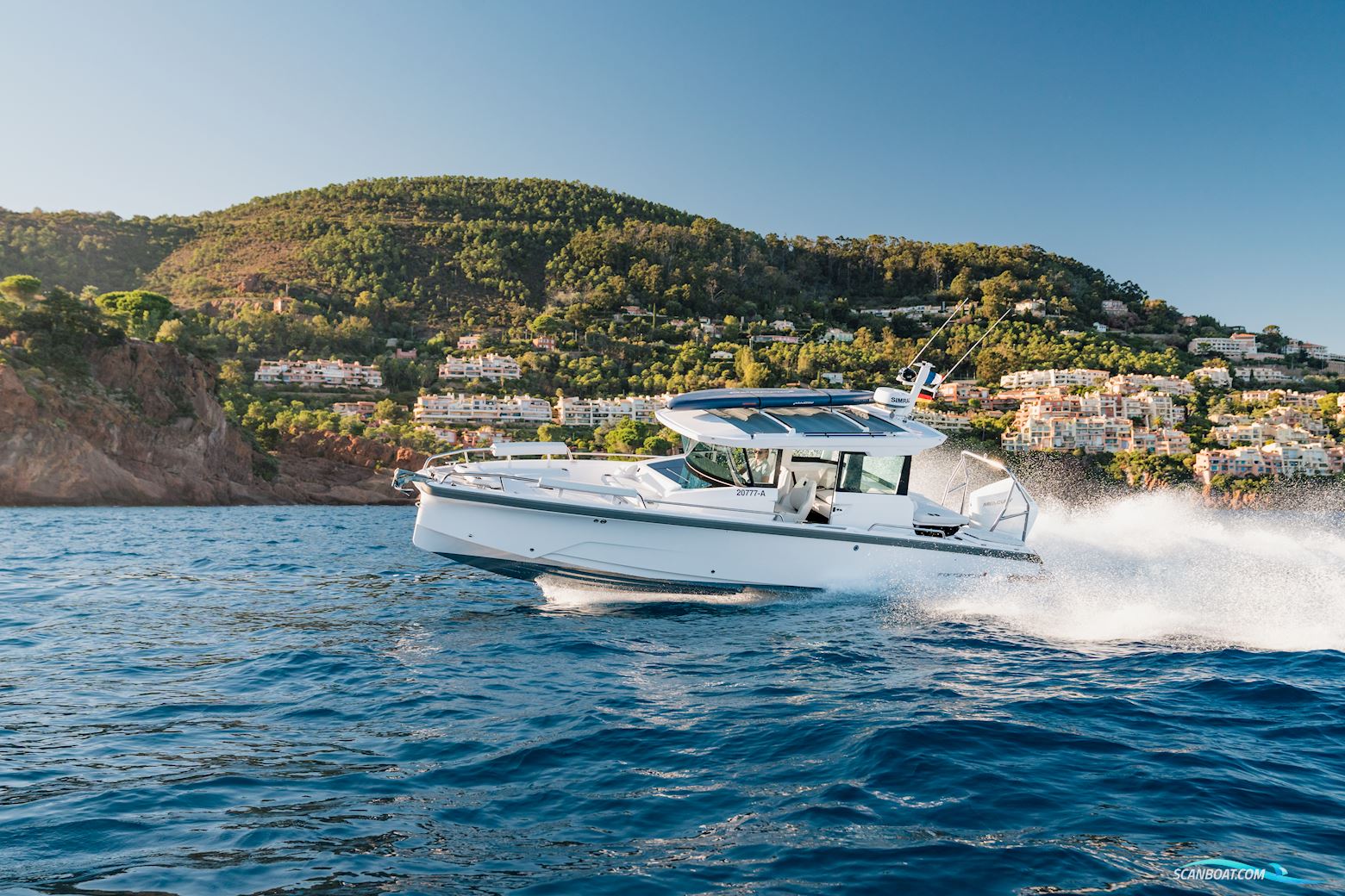 Axopar Yachts 29 XC Cross Cabin