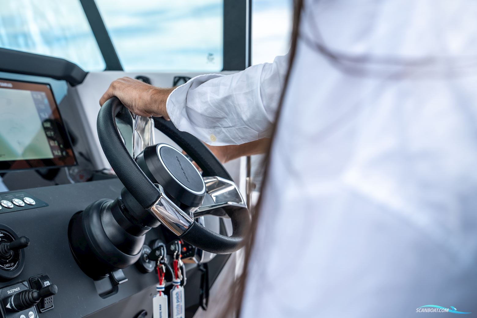 Axopar Yachts 29 XC Cross Cabin