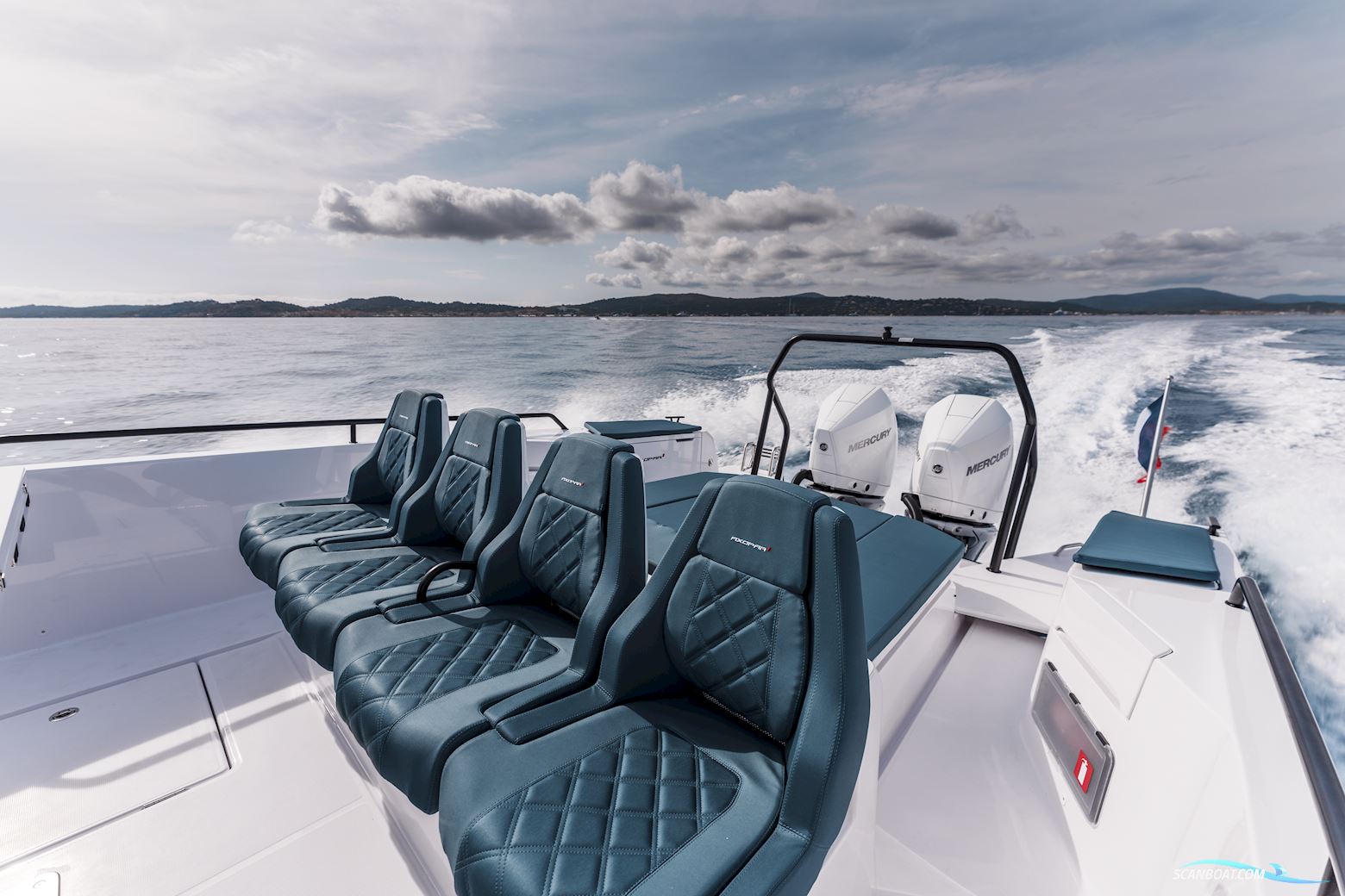 Axopar Yachts 37 Spyder