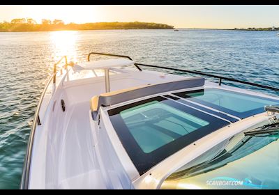 Axopar Yachts 37 Sun-Top Motorboot 2026, mit 2 x 300 Mercury Verado motor, Dänemark