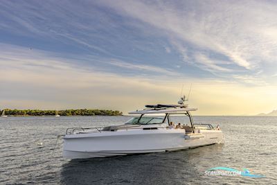 Axopar Yachts 45 Sun-Top Motorboot 2026, mit Mercury 3 x 300 Hk motor, Dänemark