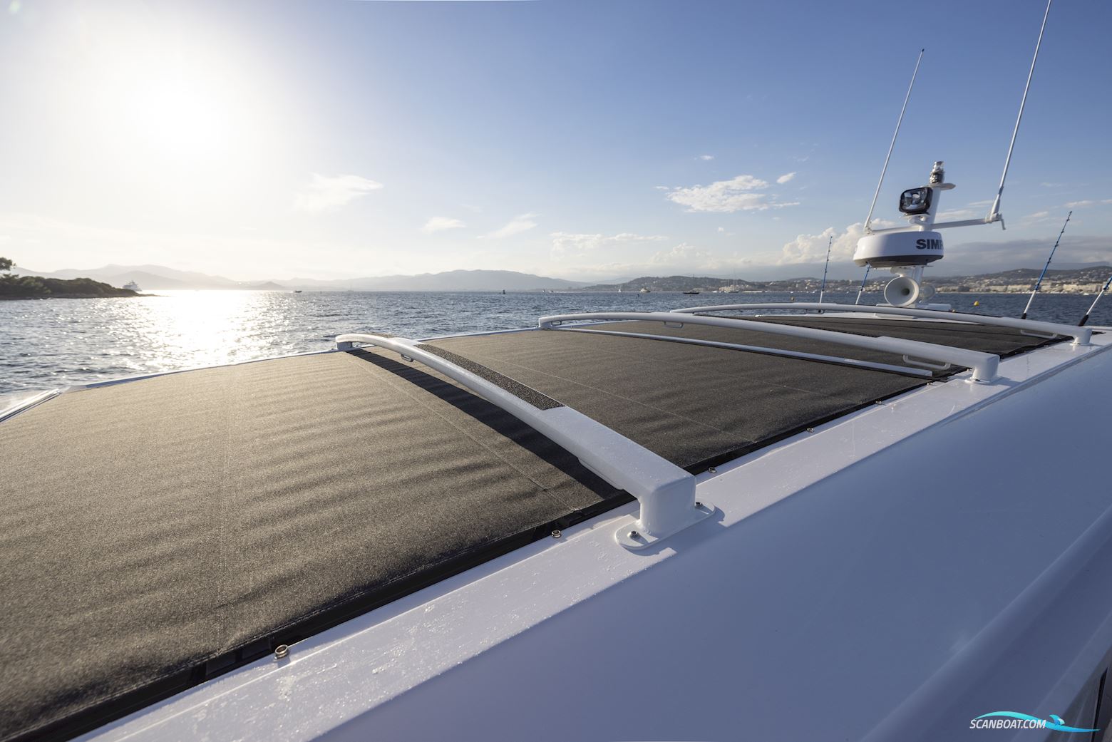 Axopar Yachts 45 XC Cross cabin