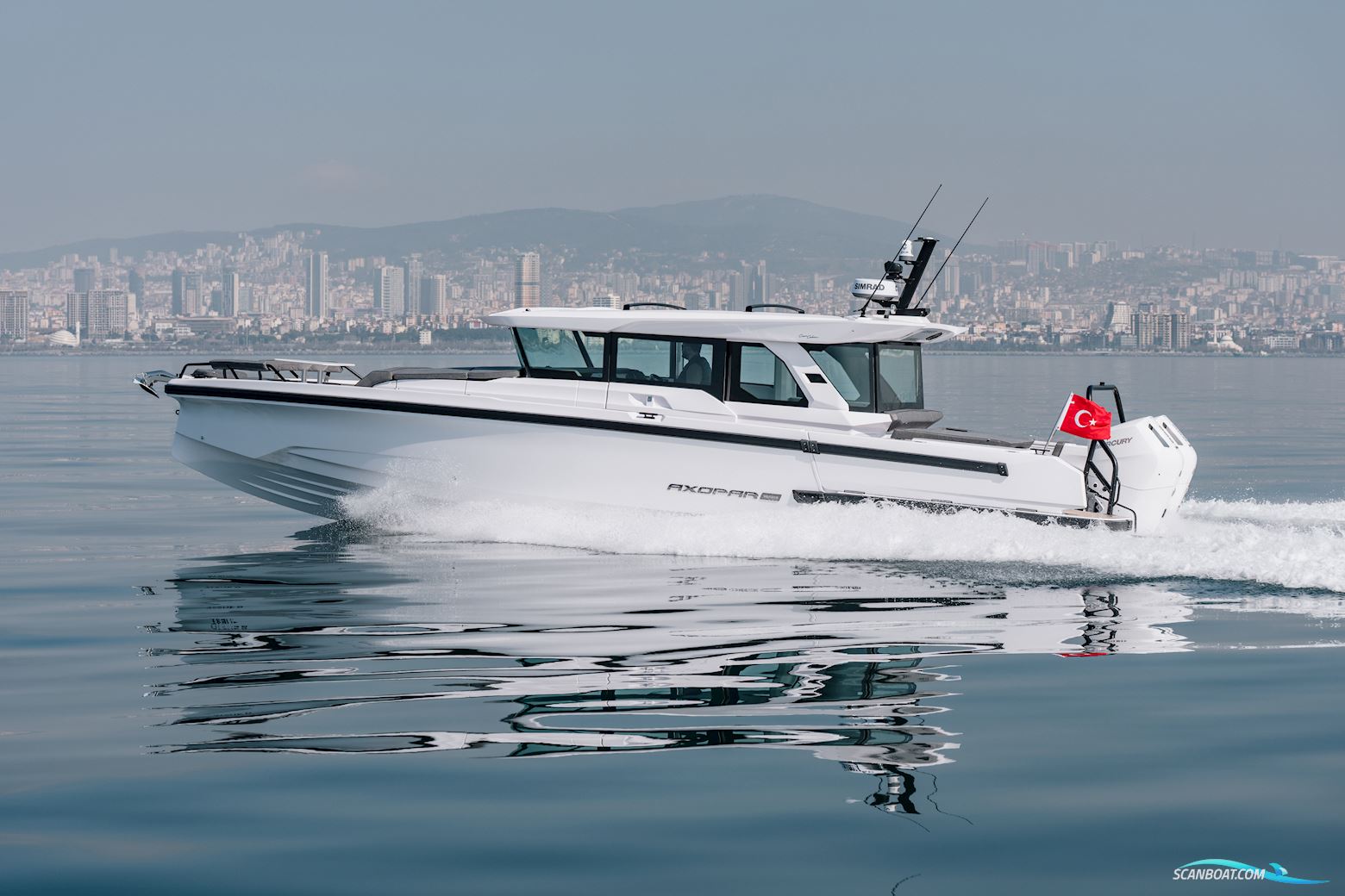 Axopar Yachts Axopar 38 XC Cross Cabin