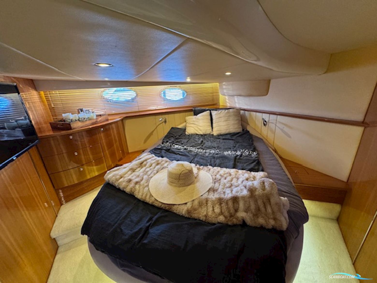 Azimut / Atlantis 47 Gerne Bytte