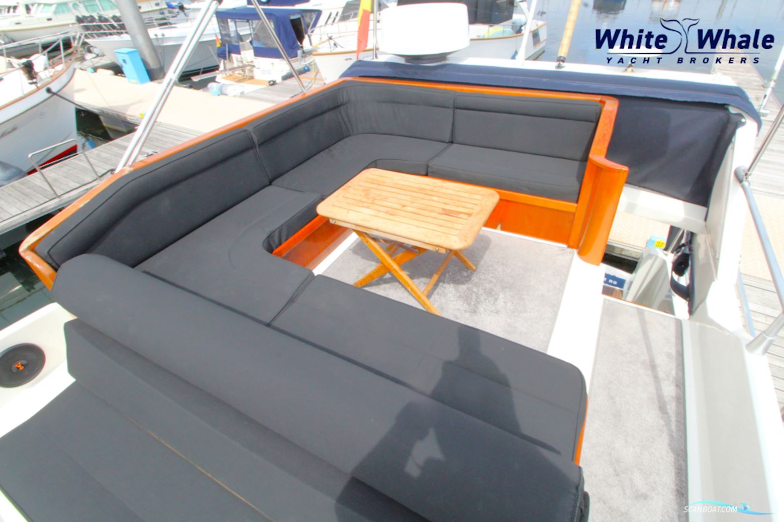 Azimut 37 Fly