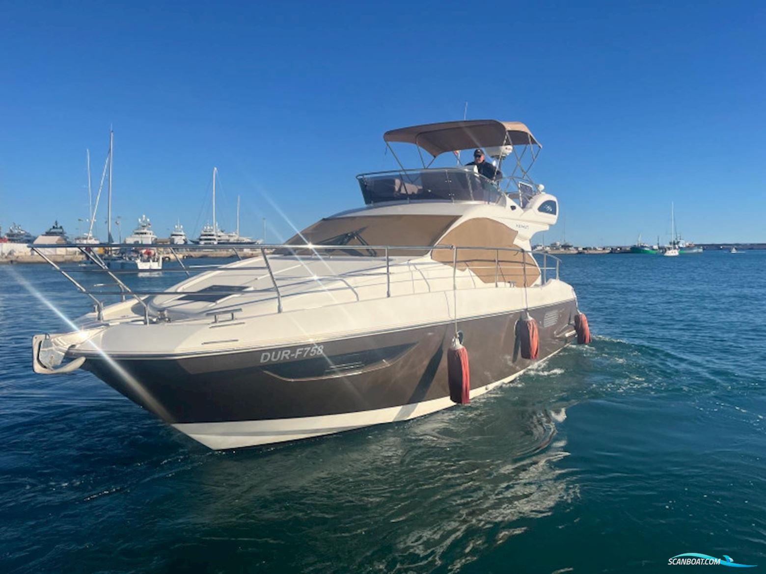 Azimut 38 Fly Motorboot 2010, mit Cummins Diesel 5,9 Liter motor, Spanien