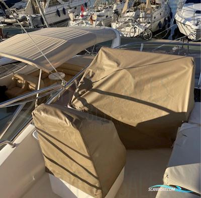 Azimut 38 Fly Motorboot 2010, mit Cummins Diesel 5,9 Liter motor, Spanien