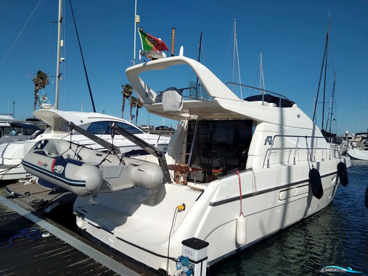 Azimut 40
