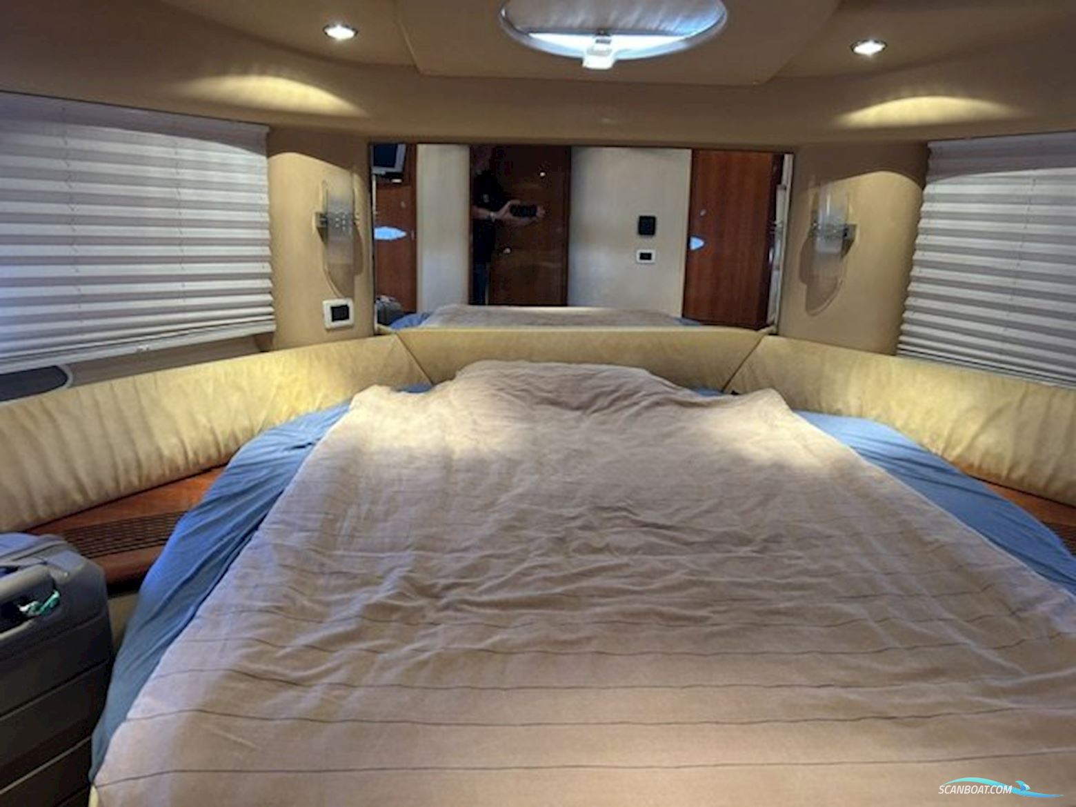 Azimut 42