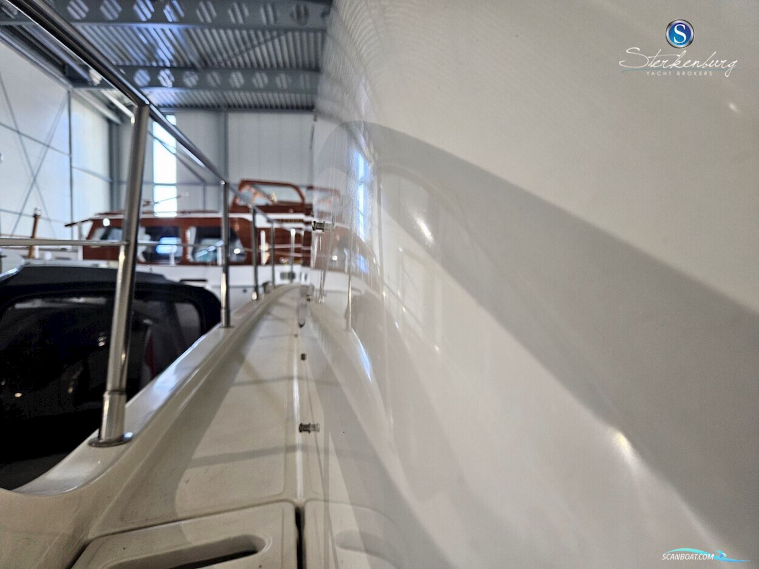 Azimut 42