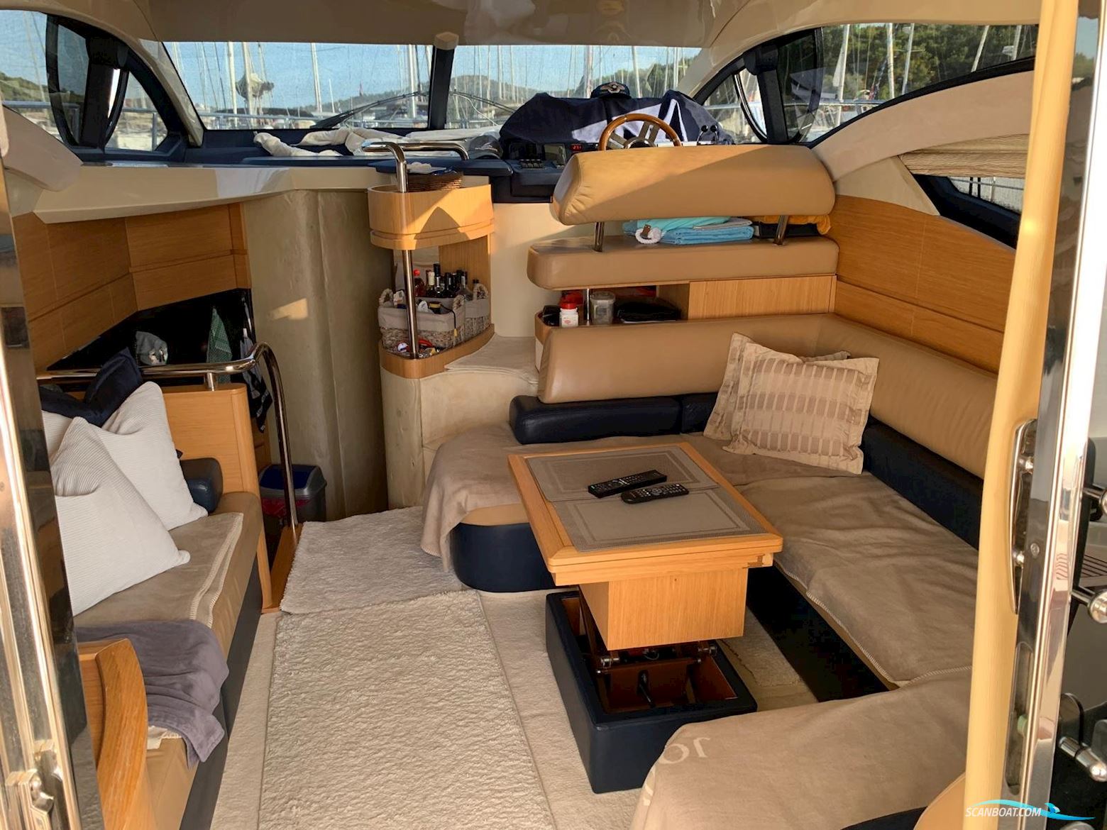 Azimut 43 FLY - BJ. 2006